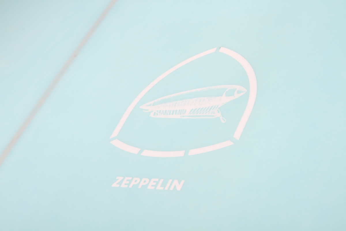 Dekoration Surfbrett – <tc>Zeppelin</tc> – Pastellblaugrün